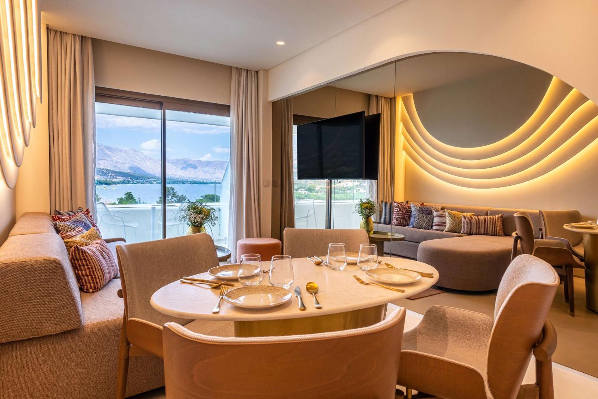 Isla Brown Corinthia Resort & Spa, Curio Collection By Hilton Агии Теодори Екстериор снимка Suite at the hotel